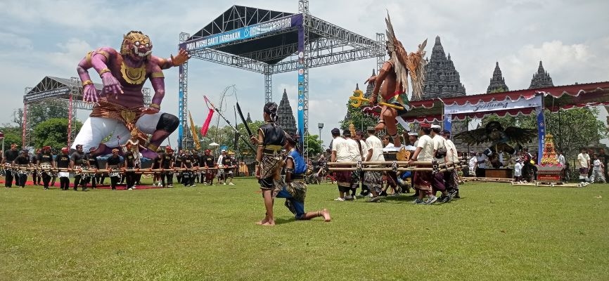 Jelang Puncak Nyepi Tahun Baru Saka 1948, Puluhan Ribu Umat Ikuti Tawur Agung di Candi Prambanan