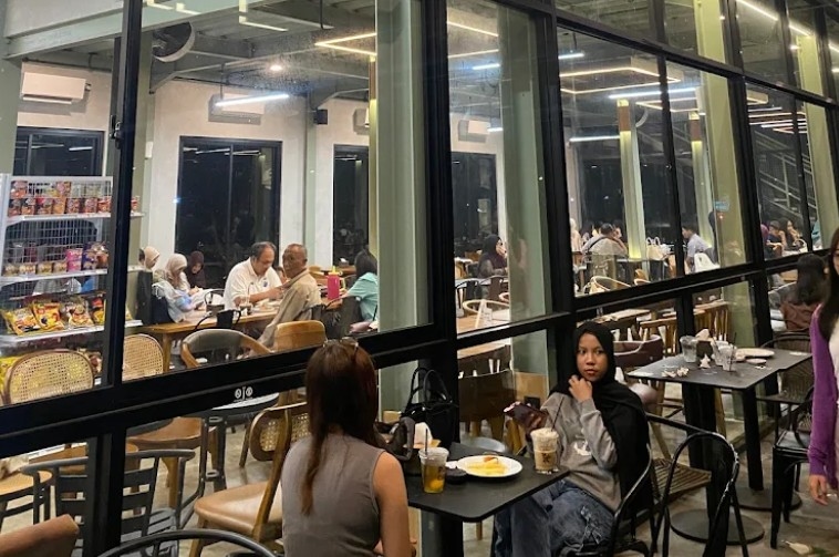 Plai Cafe Jogja, Tempat Makan dan Ngopi Murah yang Tawarkan Suasana Nyaman 