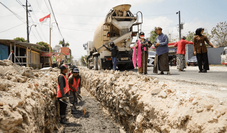 Bupati Gunungkidul Tinjau Pembangunan 9 Proyek Infrastruktur, Apresiasi Dukungan Warga 