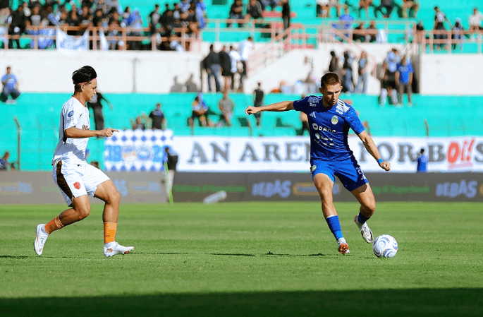 Bek Anyar PSIM Ondrej Rudzan Ceritakan Pengalaman Main di Bawah Terik Matahari Bantul