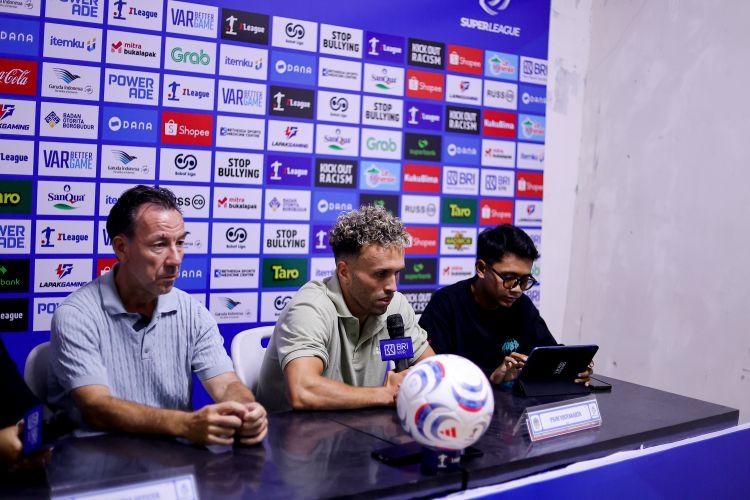 Ze Valente: Persija Tim Besar yang Beda Target dan Beda Bujet 