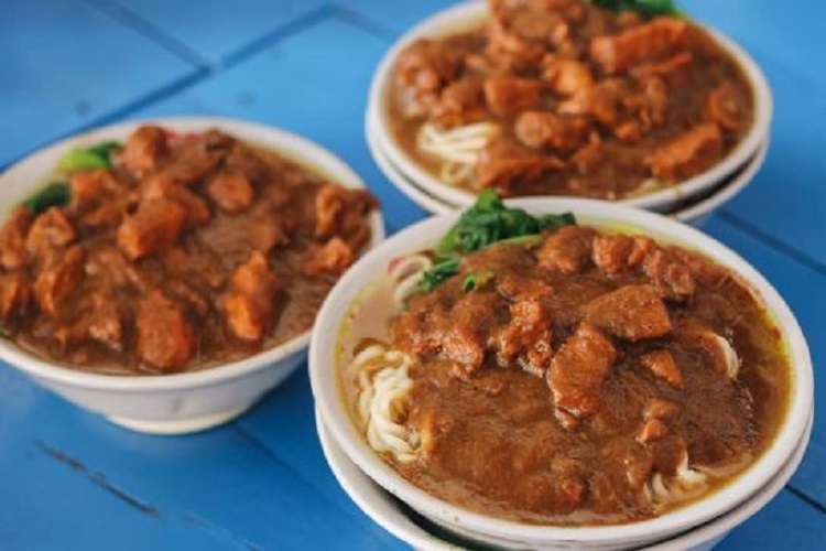 Bikin Ketagihan, Rasa Manis yang Khas dan Otentik Mie Ayam Tumini
