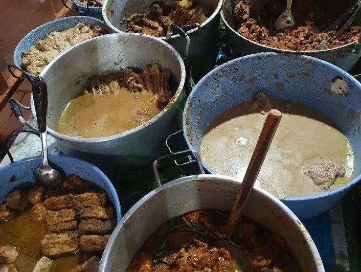 Bikin Perut Kamu Kenyang, Ini 5 Tempat Kuliner Gudeg Tengah Malam di Jogja
