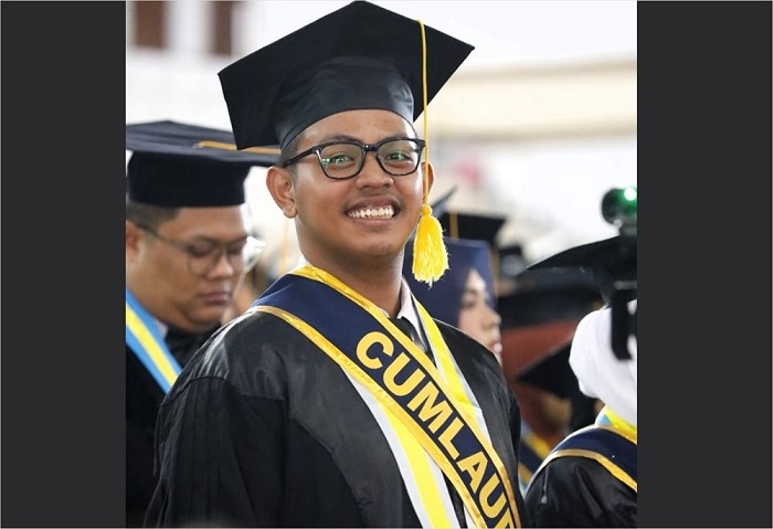 Cicit Pencipta Lagu 'Bintang Kecil' Ini Harumkan Nama UPN Veteran Yogyakarta Lewat Suara Emasnya..