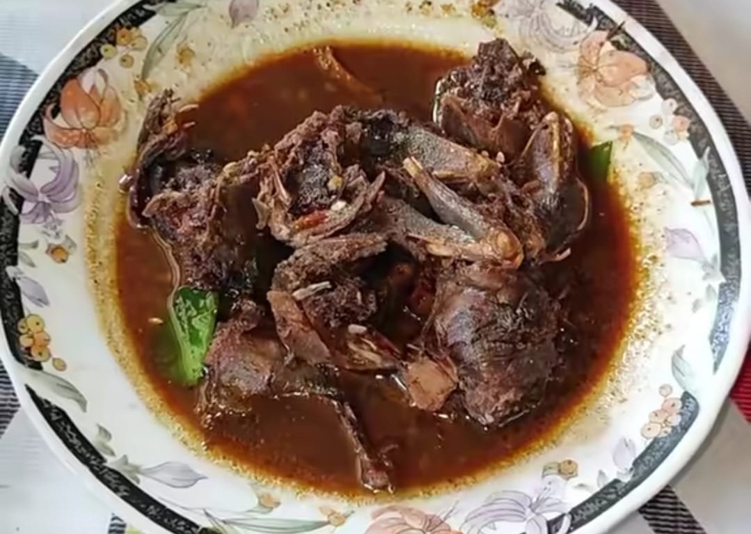 Warung Soto dan Biawak Bu Tini, Kuliner Ekstrem yang Bikin Lidah Bergoyang