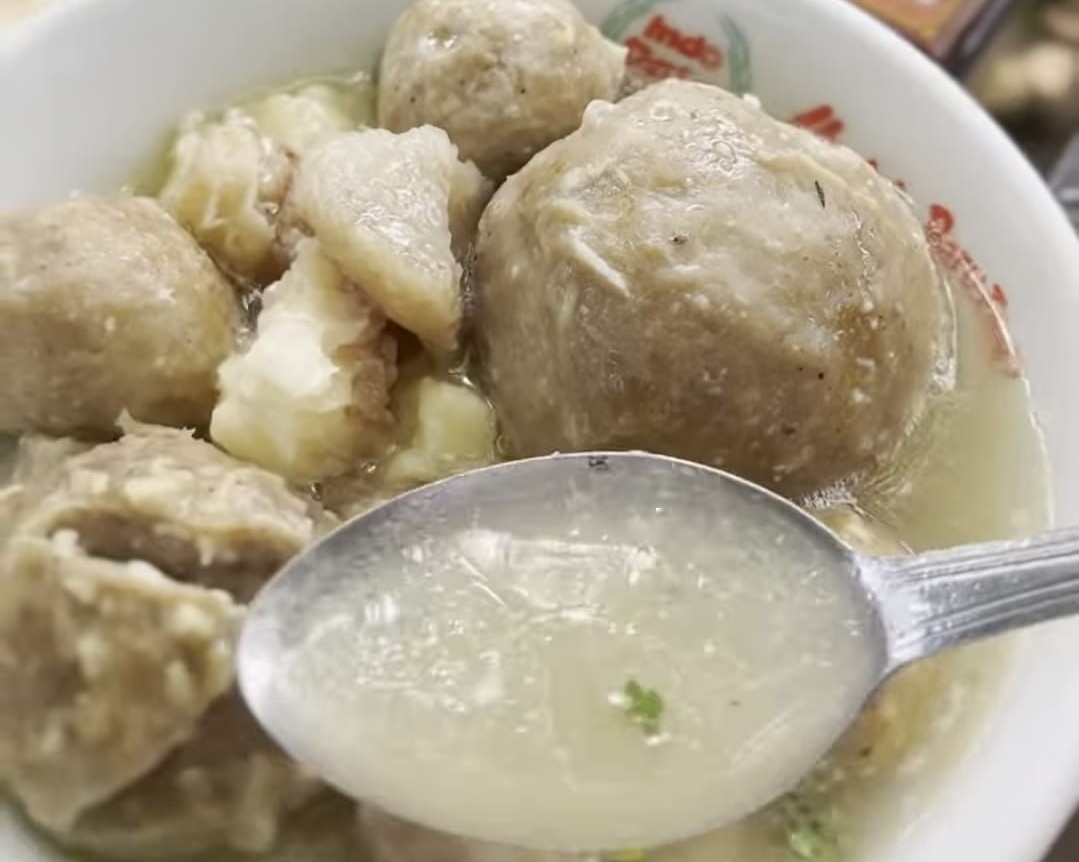 Bakso Plat Merah Pak Tukul, Bakso Legendaris di Halaman Kantor Kapanewon