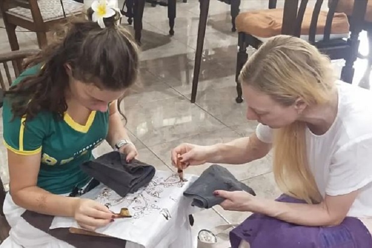 Jalan-jalan ke Museum Batik Yogyakarta, Seseru Itu Ternyata Wisata Budaya