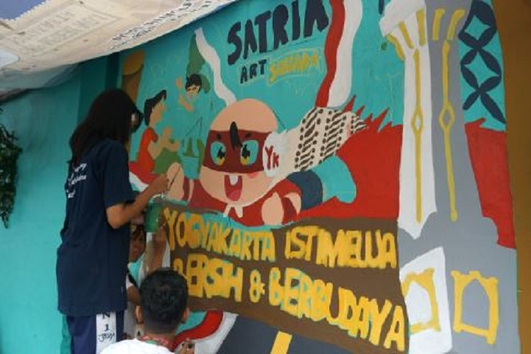 Saat Pelajar SMP Jogja Berkreativitas melalui Mural, Ada Tokoh Satria Penjaga Kebersihan dan Kebudayaan