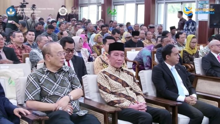 5 Fakta Menarik Kehadiran Jokowi di Dies Natalis Fakultas Kehutanan UGM