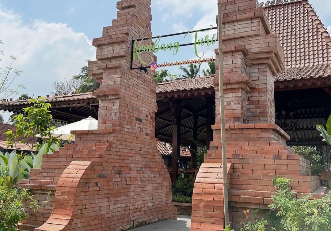 Sajian Kembang Turi, Resto dengan Menu  Tradisional dan Suasana Asri Persawahan di Sleman