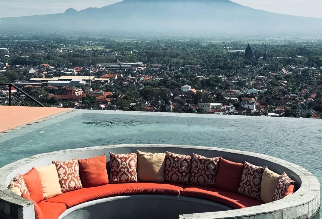 Candhari Heaven, Resto yang Menampilkan Panorama Gunung Merapi dan Candi Prambanan