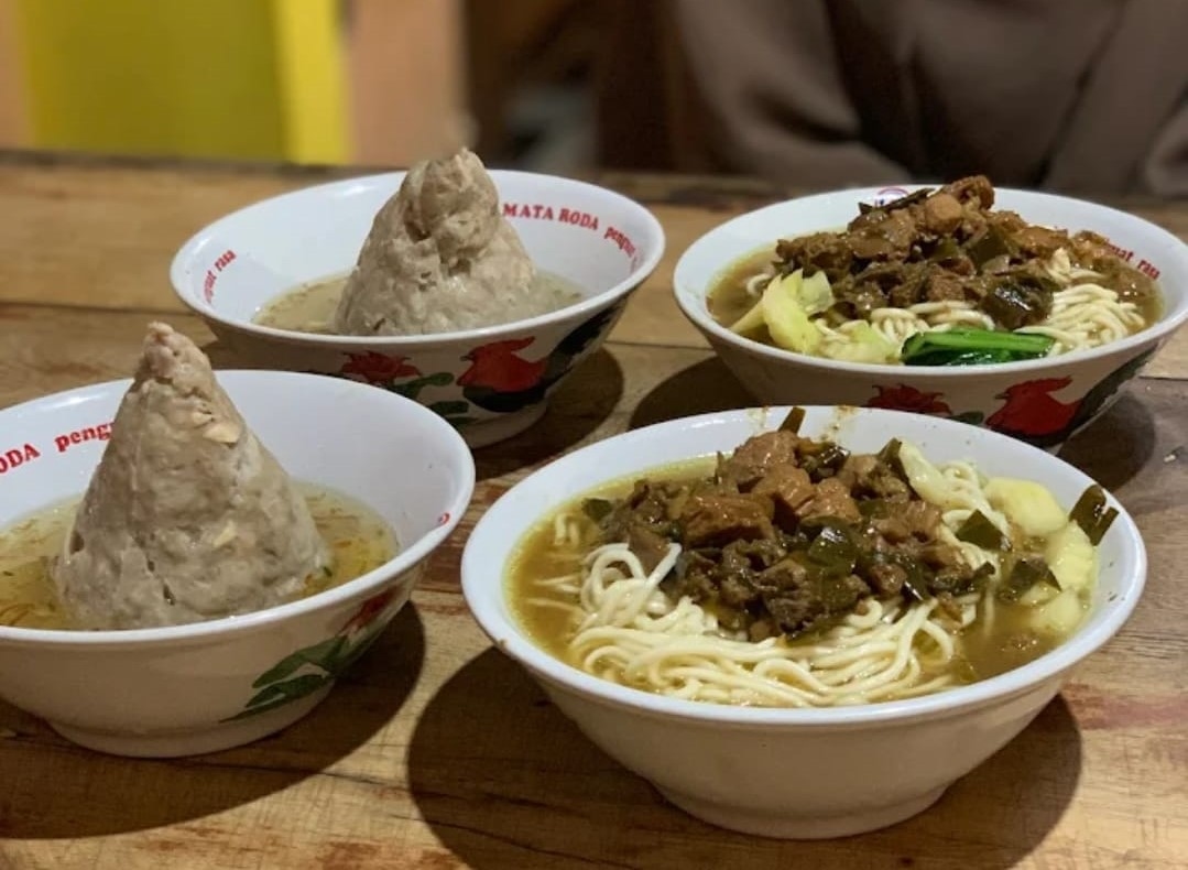Mie Ayam Bakso Pak Sulis, Kuliner Mie Ayam Legendaris dan Populer di Sleman