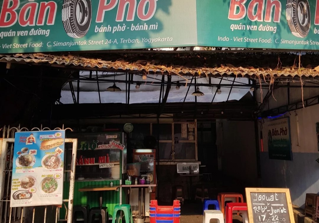 Menikmati Sajian Kuliner di Kedai Ban Pho Ala Vietnam di Jogja