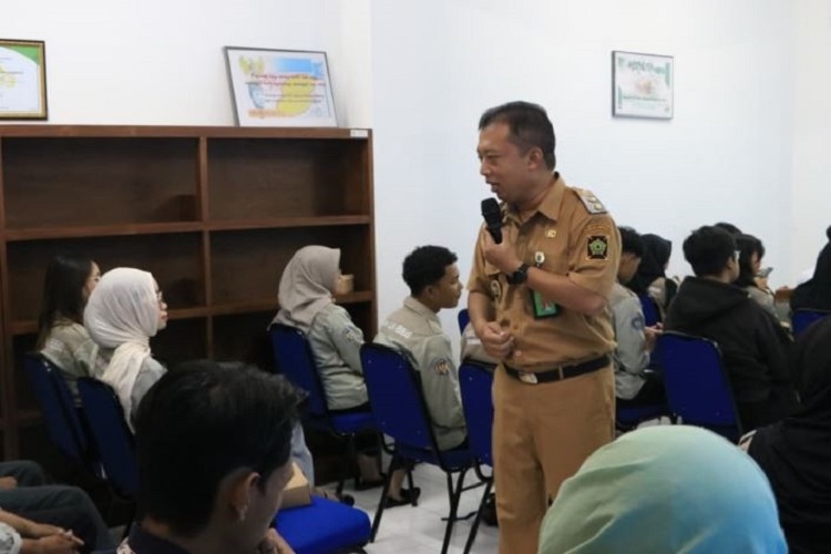 Di Hadapan Mahasiswa UNY, Wabup Kulon Progo Pamer Potensi Wilayah yang Tak Dimiliki Daerah Lain