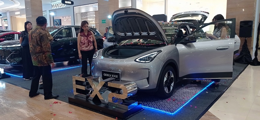 Geely EX2 dan Starray EM-i Resmi Masuk Jogja, Masyarakat Bisa Pilih Mau Mobil Full Listrik atau Hybrid