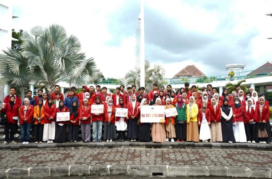 Lazizmu UMY Kembali Salurkan Beasiswa Sang Surya Senilai Rp597 Juta