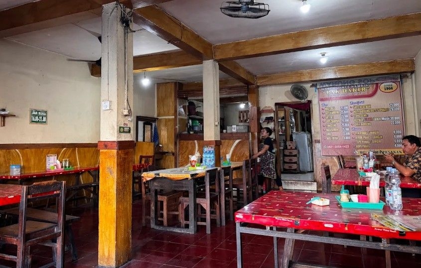 Menikmati Nasi Goreng Butet Pliket dan Sate Kambing di Warung Pak Dakir Wirobrajan