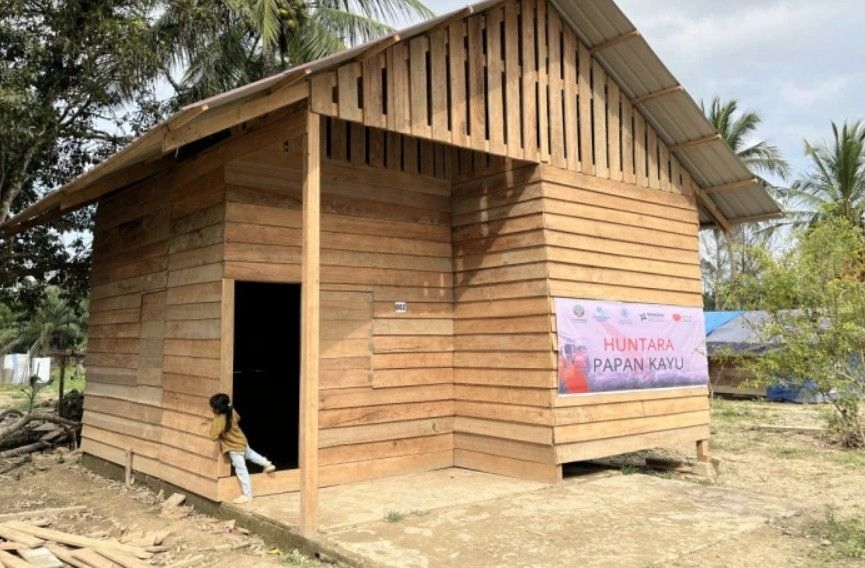 Manfaatkan Kayu Hanyut Sisa Banjir Bandang, UGM Bangun 550 Hunian Sementara di Aceh