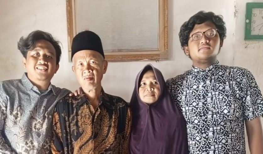 Kisah Rohmat Wibowo, Anak Petani dari Purworejo Raih IPK 4,00 di UNY