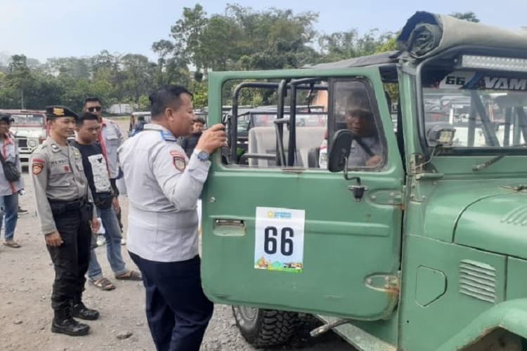 Jeep Wisata Merapi Lava Tour Jalani Pemeriksaan demi Keselamatan Wisatawan