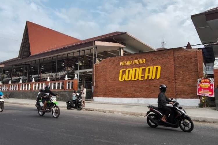 Pasar Godean Resmi Beroperasi, Bupati Sleman jadi Saksi Boyongan Ribuan Pedagang