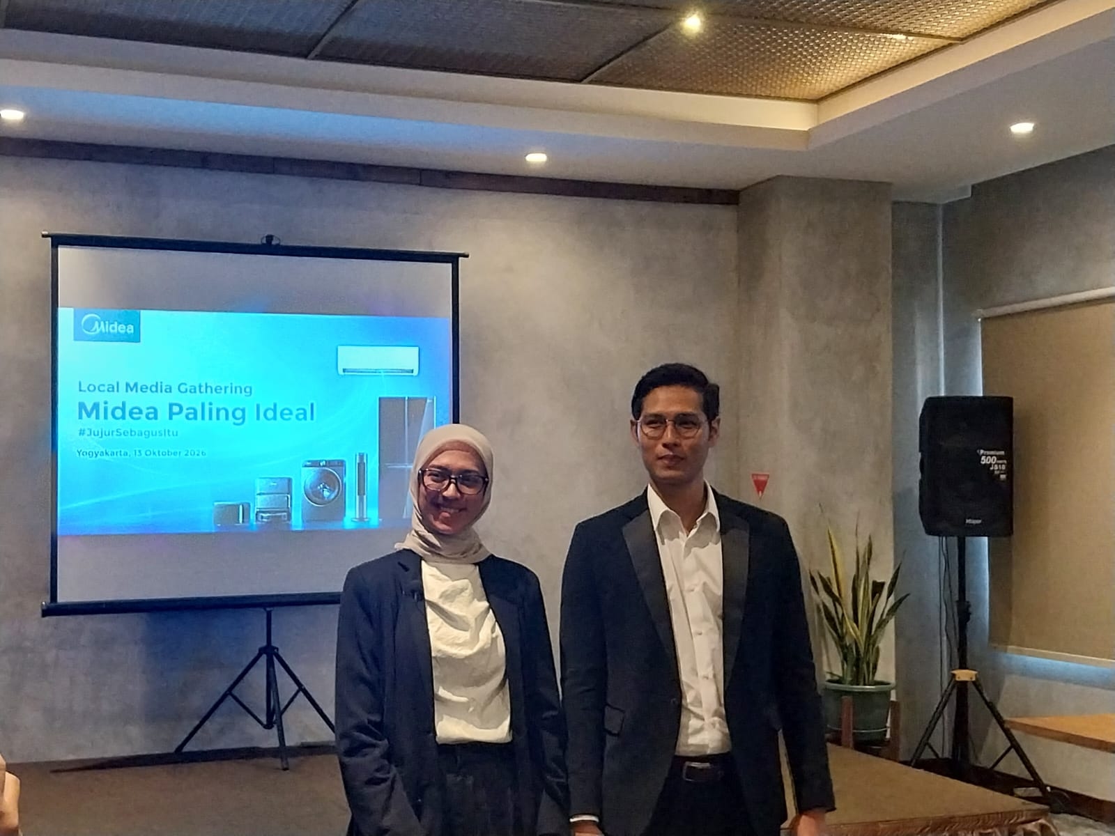 Jogja Panas, Penjualan AC dan Kulkas Midea Mencapai 5.000 Unit Per Bulan
