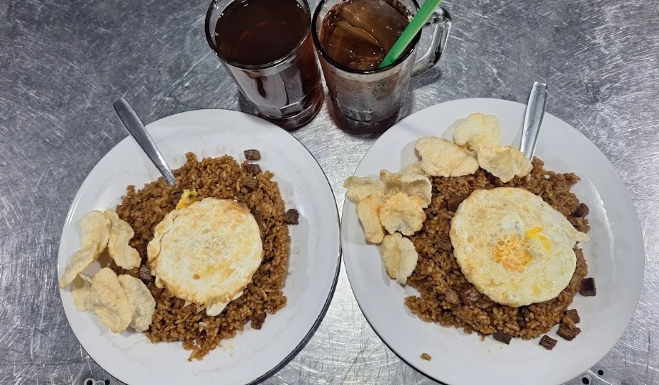 Nasi Goreng Sapi Padmanaba, Kuliner Malam Legenda Jogja yang Tak Kenal Krisis dan Efisiensi