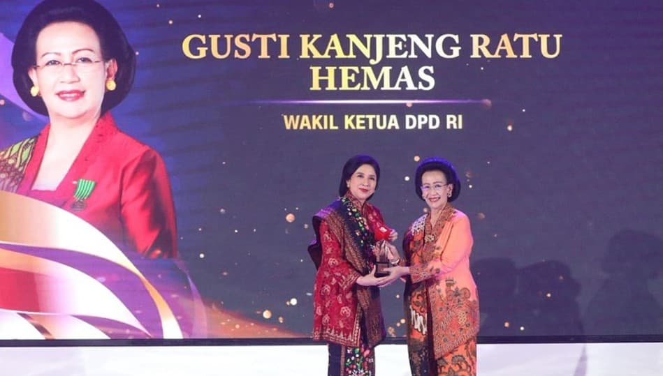 GKR Hemas Peroleh Penghargaan Indonesia Leading Women Awards 2026