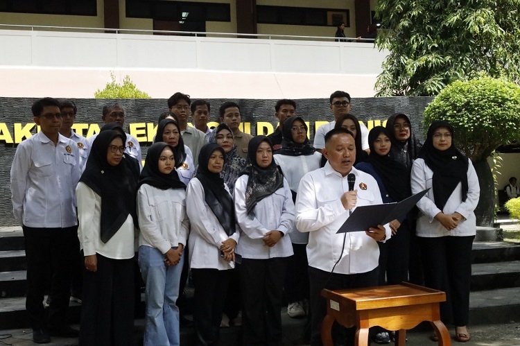 Dosen hingga Mahasiswa UPN “Veteran” Yogyakarta Bersatu Tegas Tolak Segala Bentuk Kekerasan di Kampus