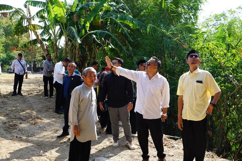 Jalan Amblas dan Tanah Wakaf Tergerus, Komisi C DPRD DIY Tinjau Kerusakan Talud Sungai Opak