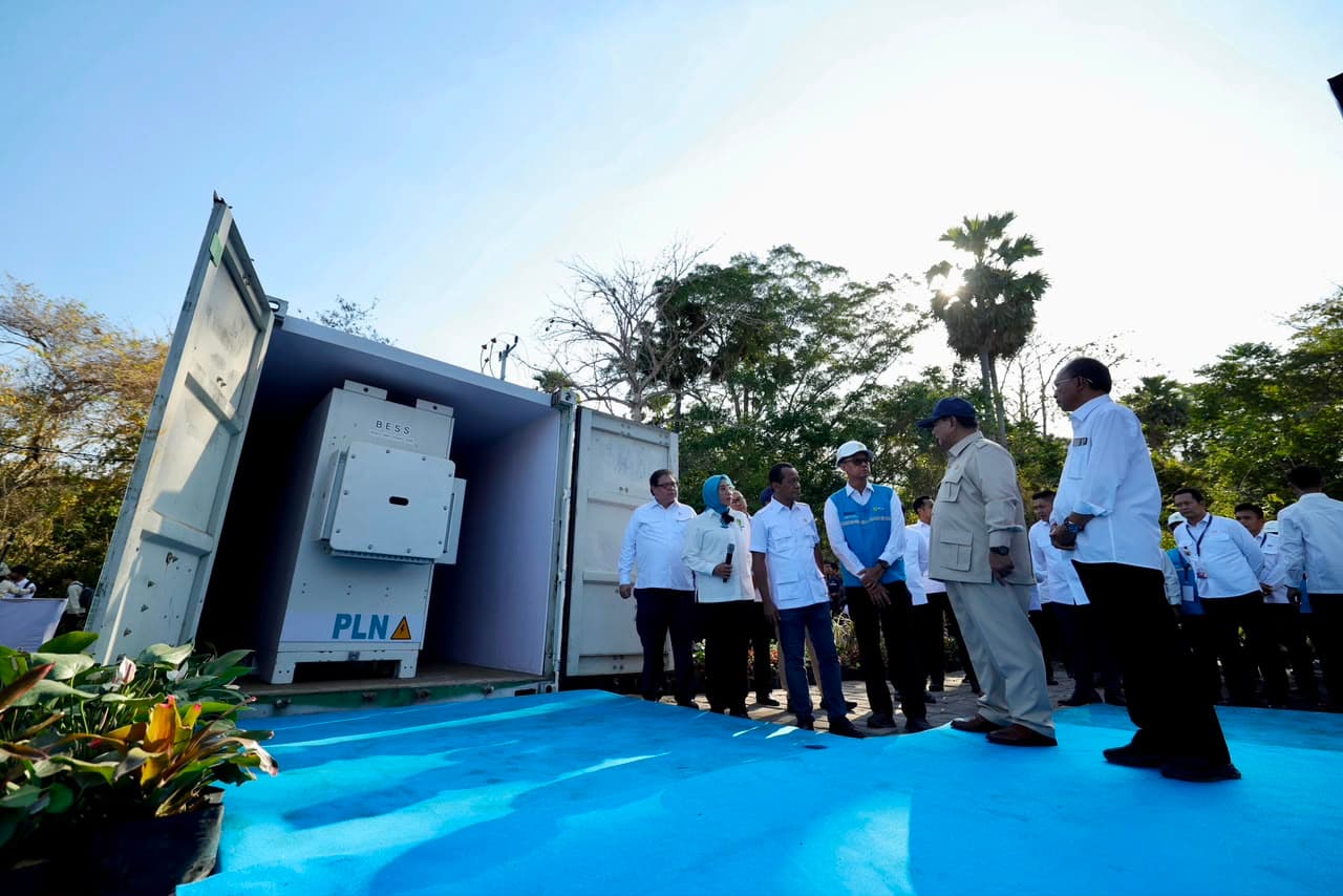 PLTS 100 GWp Diluncurkan, PLN Dukung Akselerasi Pengembangan Energi Baru Terbarukan