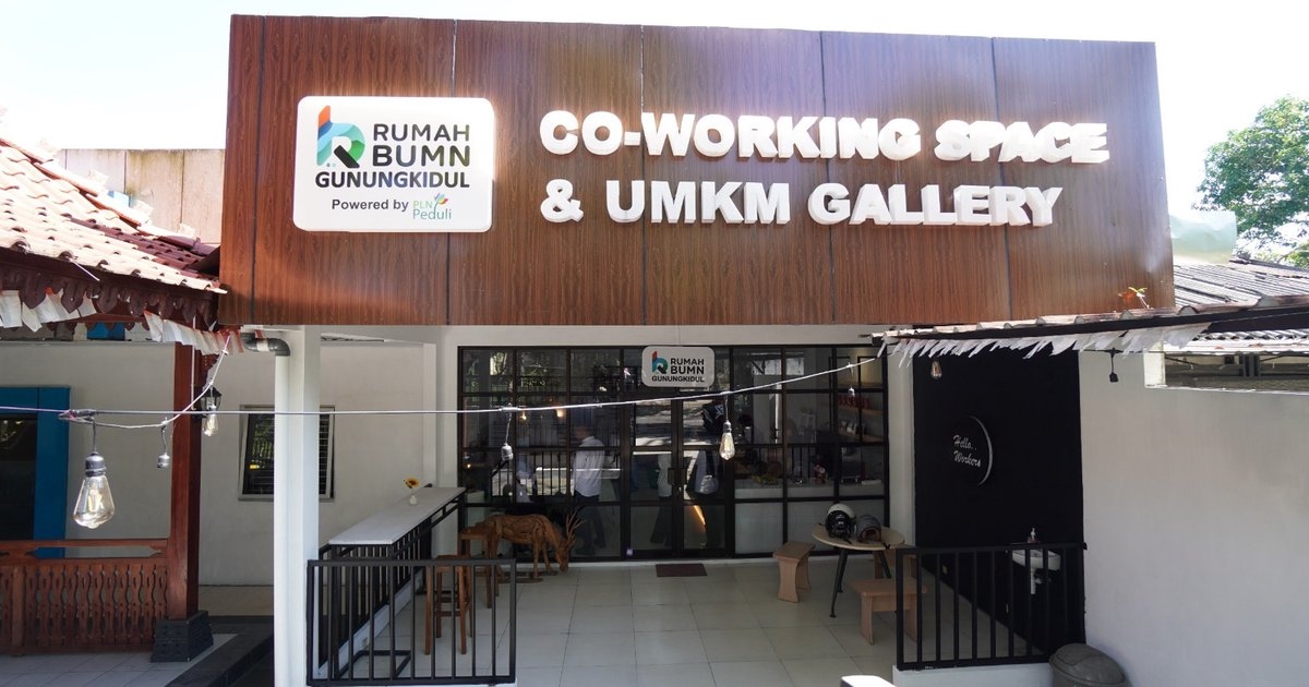 PLN DIY Raih 2 Penghargaan TJSL