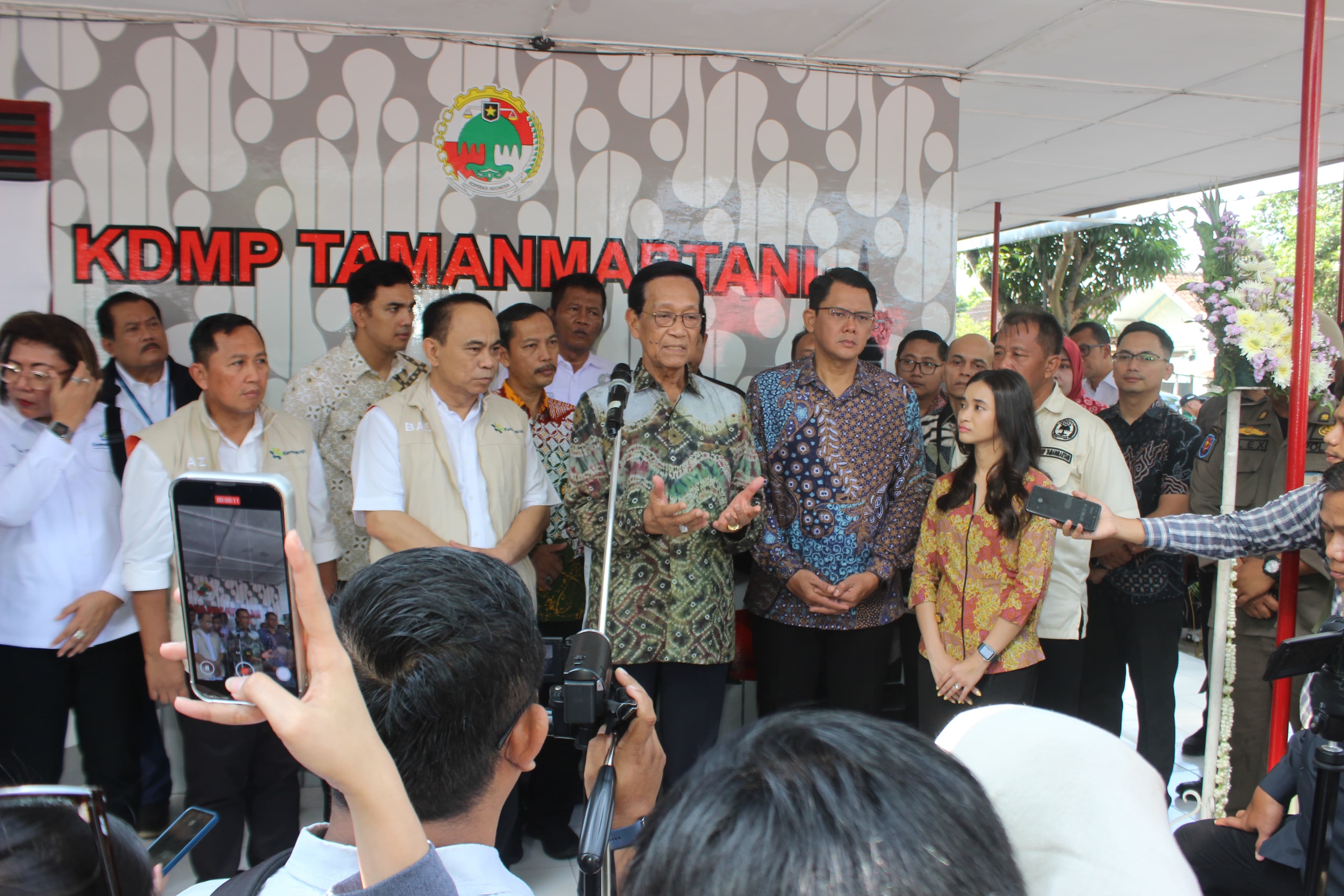 Sultan HB X Berharap Koperasi Merah Putih Bisa Menambah Penghasilan Masyarakat Desa