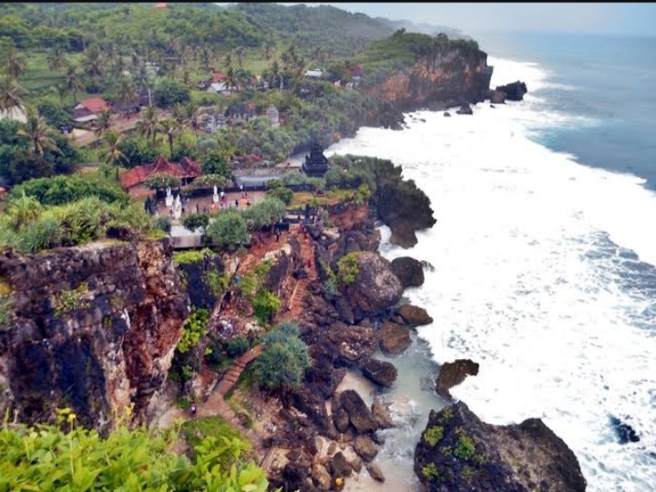 5 Tips Liburan Aman ke Pantai di Gunungkidul yang Wajib Kamu Tahu
