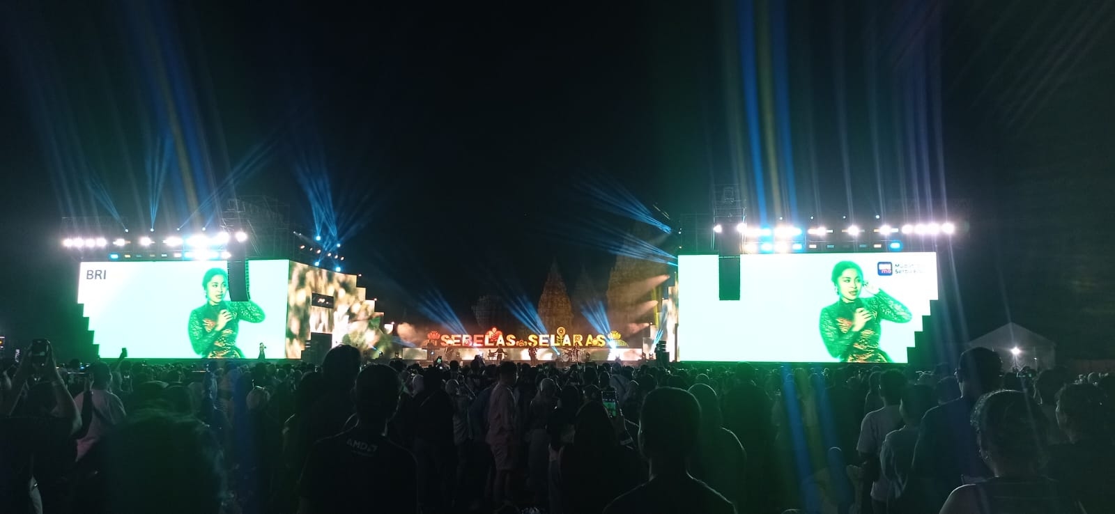 Pertama Kali Tampil di Prambanan Jazz, Bernadya Ajak Penonton Patah Hati Berjamaah