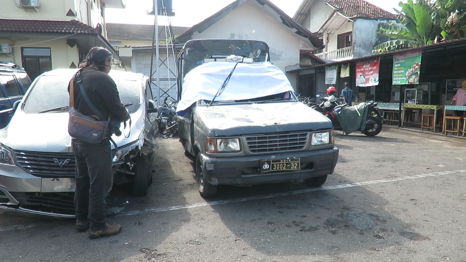 Satu Mobil Polisi Rusak Saat Pengemudi Ojol Lakukan Aksi Solidaritas di Godean