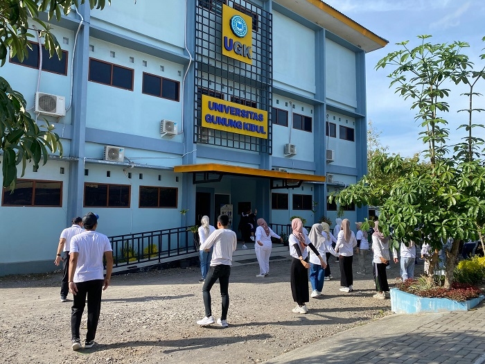 Peraih Program Beasiswa Pendidikan Tinggi Istimewa Bisa Kuliah Di UGK, Loh…