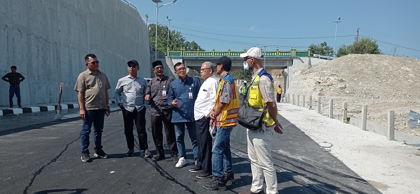 Kunjungi Proyek Ruas Jalan Gayamharjo-Gunungkidul, Ini Harapan Komisi C DPRD DIY Terhadap Pemkab Sleman