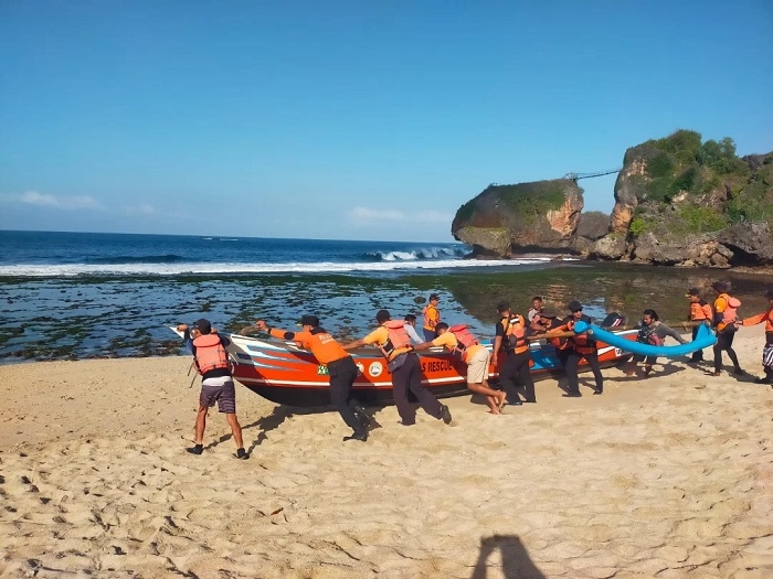 Berikut Update Pencarian Wisatawan yang Hilang Di Pantai Siung Gunungkidul