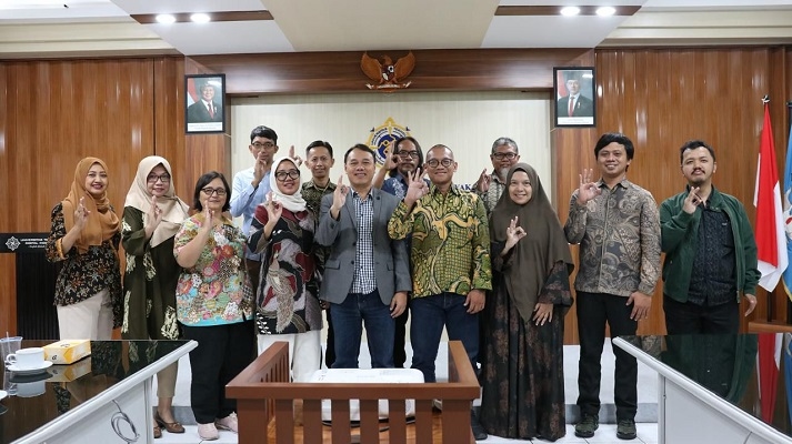 Ciptakan Lulusan Siap Kerja, UTDI Gandeng 5 Perusahaan IT