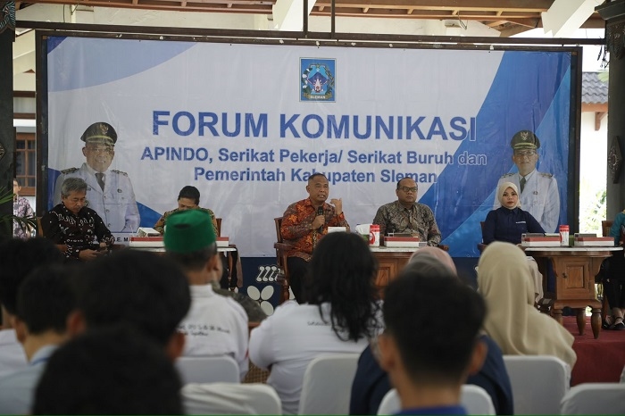 Wujudkan Hubungan Industrial Tetap Harmonis, Bupati Sleman Dorong Ada Sinergitas Pemerintah dengan Serikat Buruh