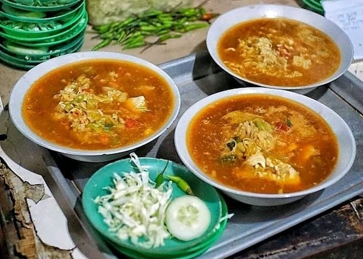 Sego Godhog Pak Pethel, Sajian Kuliner Legendaris dengan Porsi Bar-bar