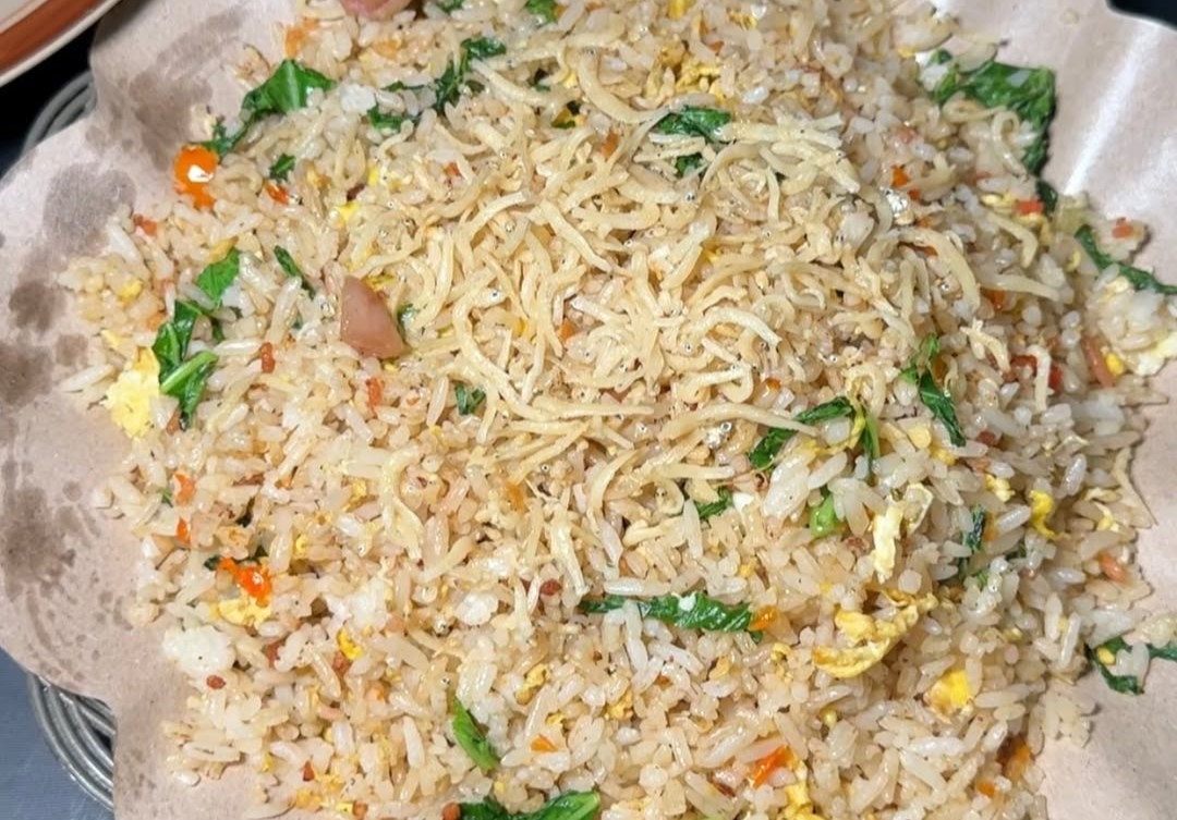 Nasi Goreng Bu Ita, Sajian Nasi Goreng yang Khas dengan Banyak Varian