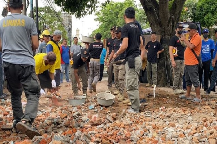 Pemkot Jogja Tata Jalan Tentara Pelajar, Bongkar Bangunan Semi Permanen di Trotoar dan Badan Jalan