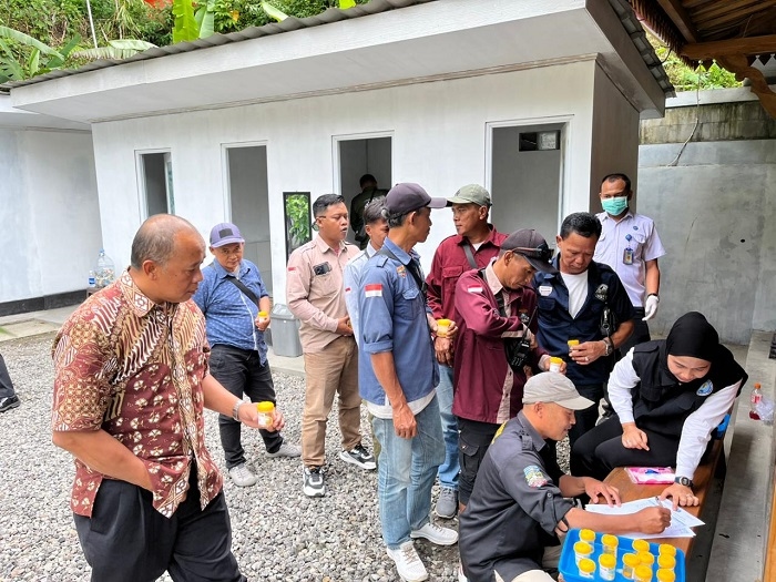 Cegah Penyalahgunaan Narkoba, Sopir Jeep Merapi Ikuti Tes Urine, Ada yang Positif?
