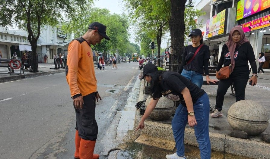 Malioboro Dikeluhkan Bau Pesing dan Kotor, Pemkot dan Masyarakat Gotong Royong Bersihkan Kawasan
